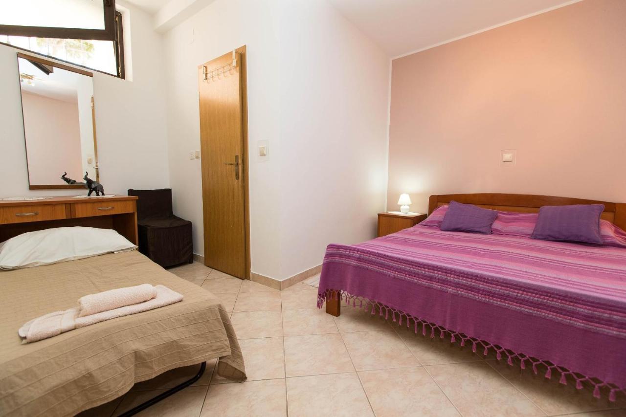 Apartmani Vera Crikvenica Exterior foto