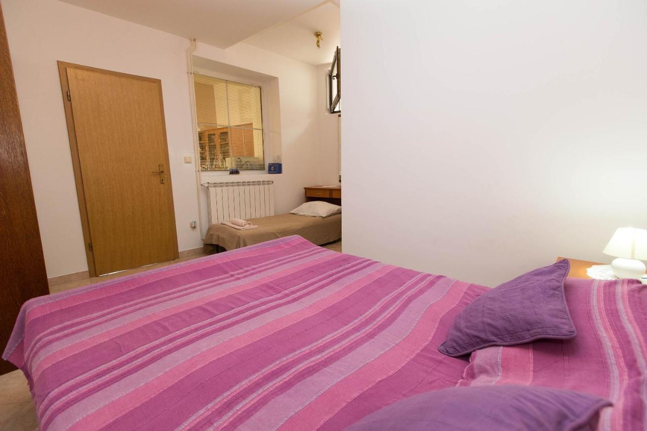 Apartmani Vera Crikvenica Exterior foto